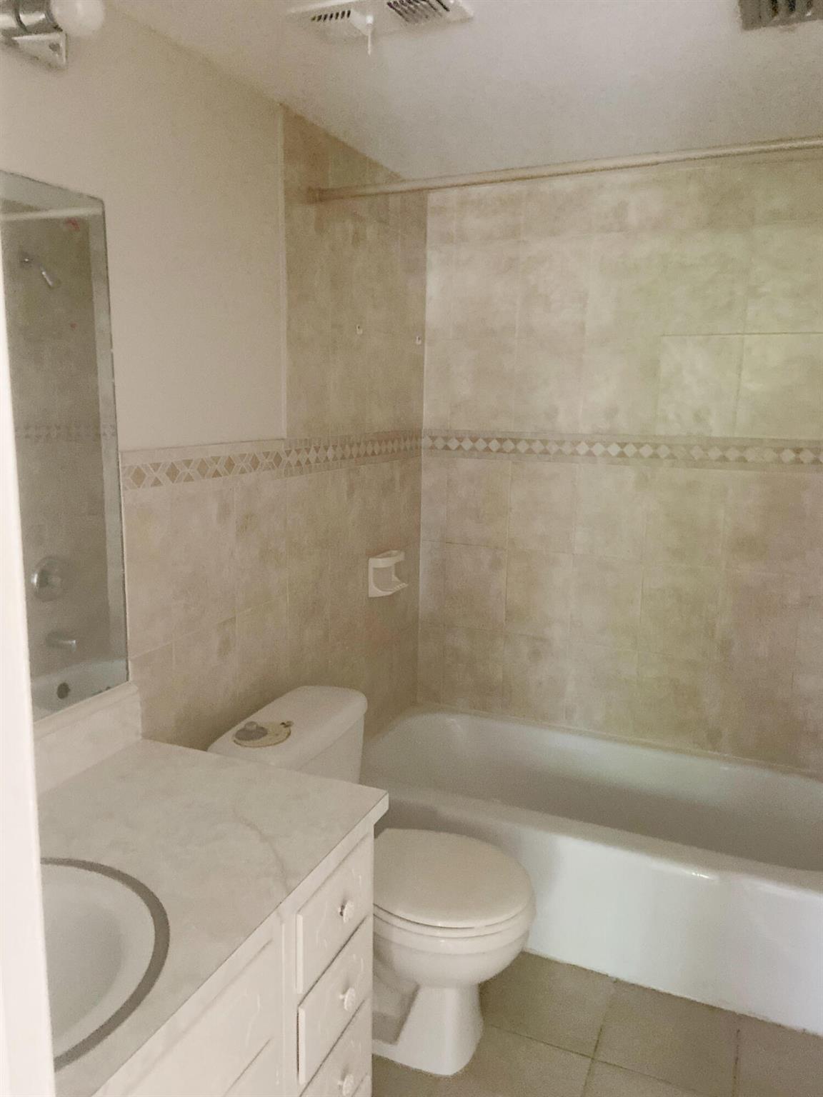 2050 Oleander Boulevard 4206