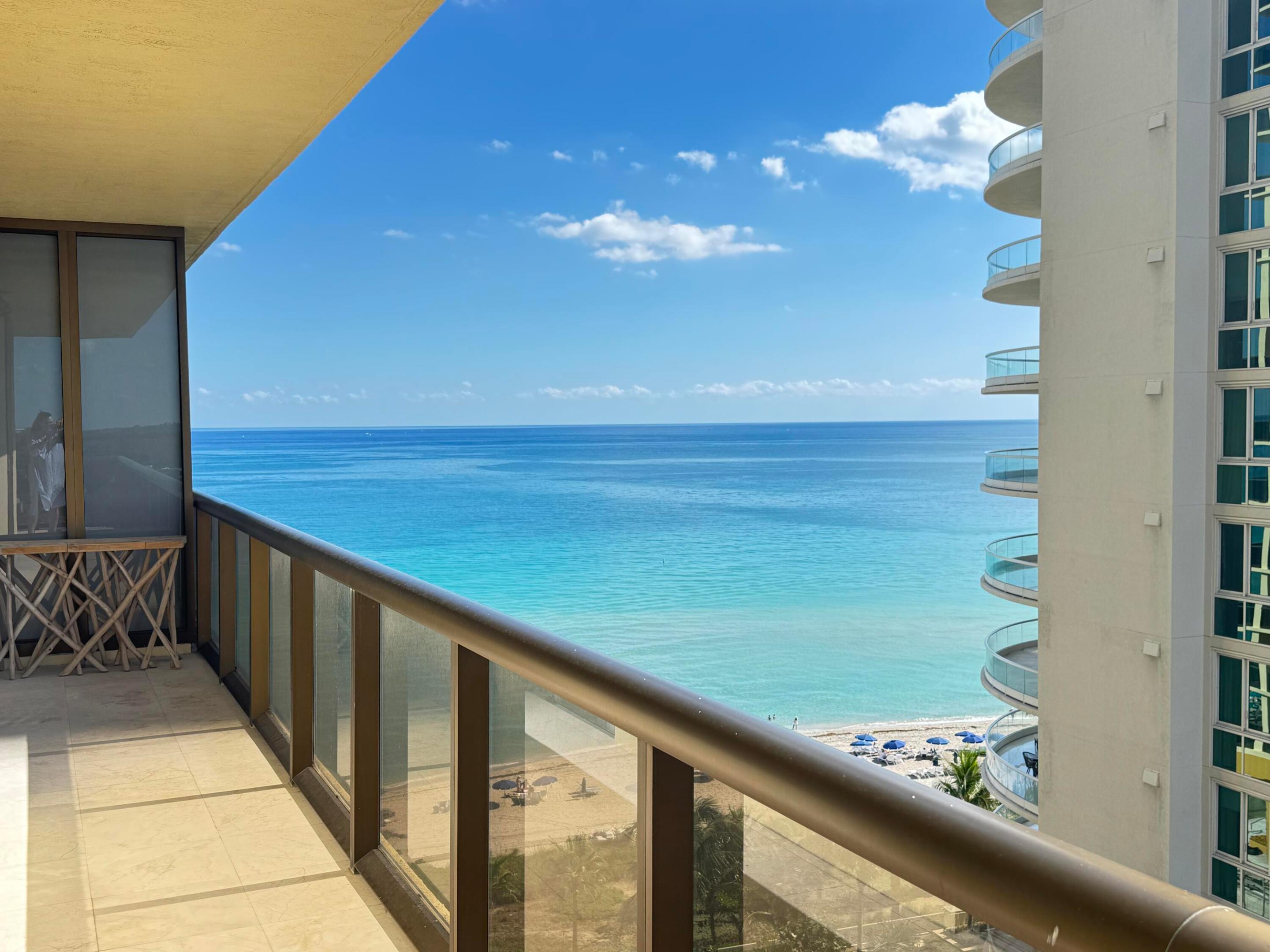 16275 Collins Avenue #1004