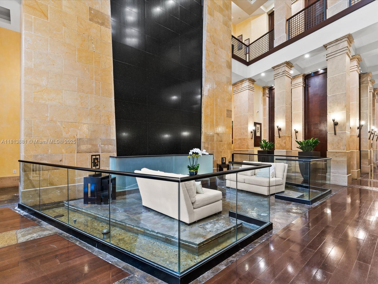 16275 Collins Avenue #1004
