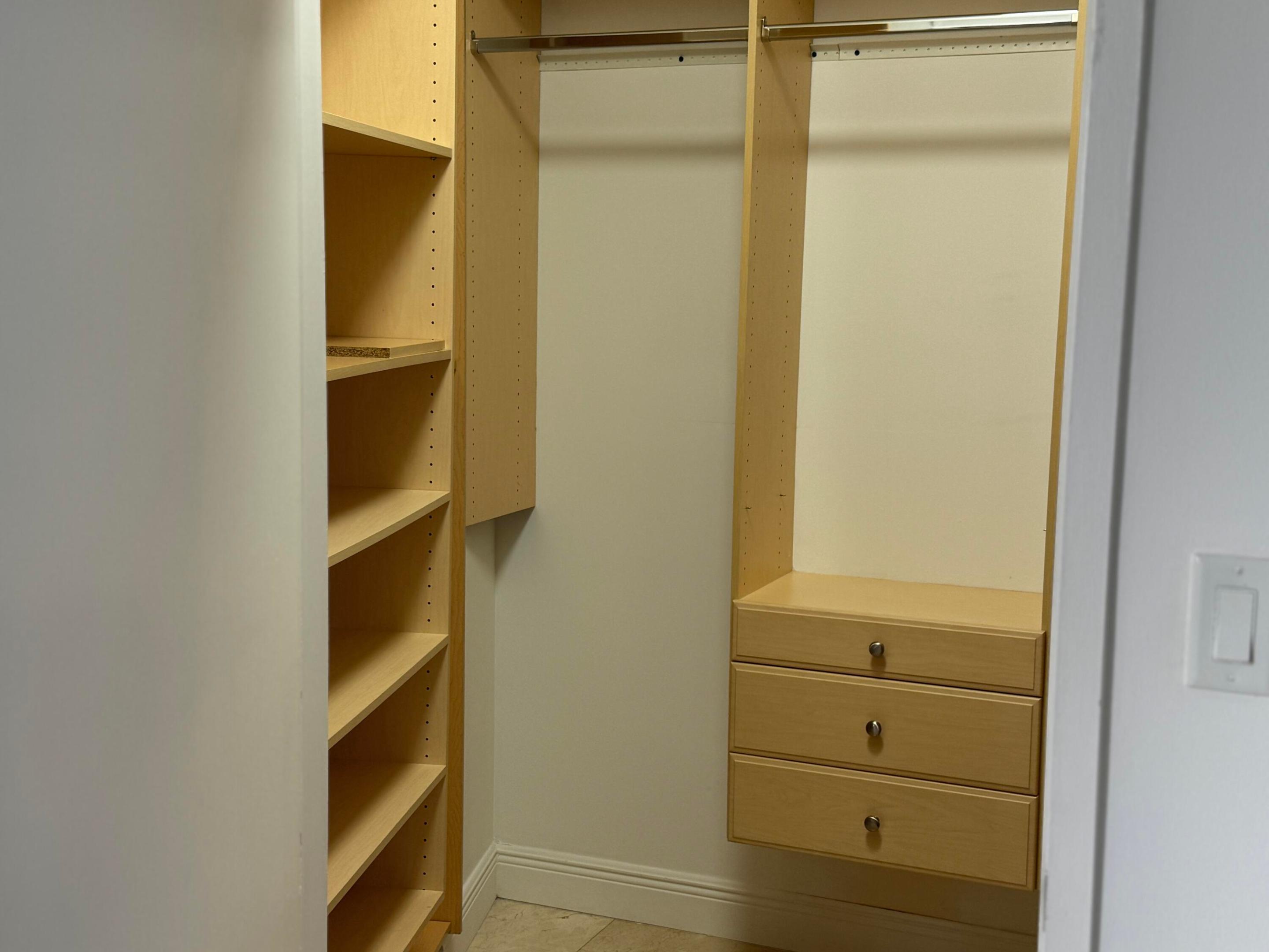 16275 Collins Avenue #1004