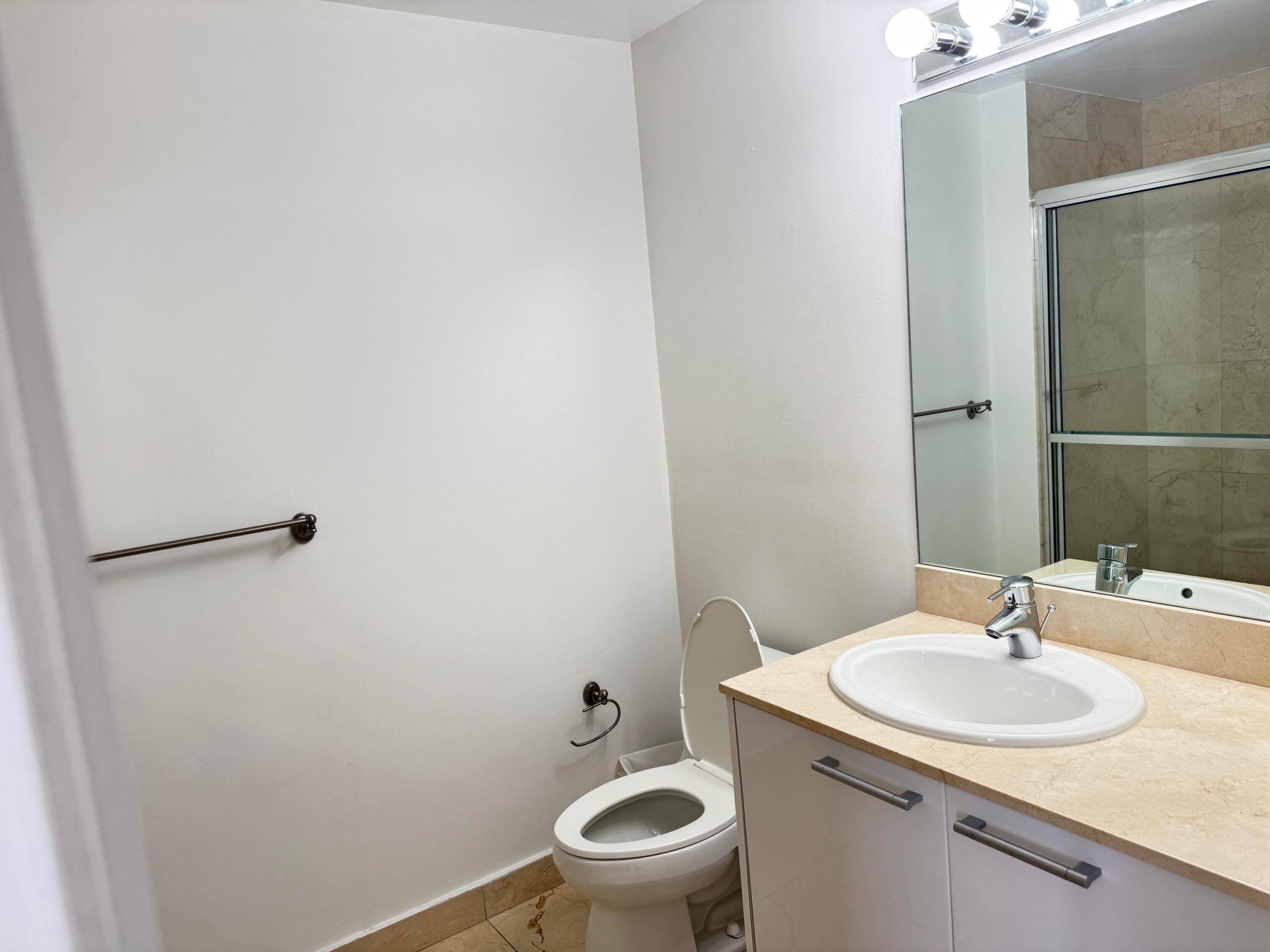 16275 Collins Avenue #1004