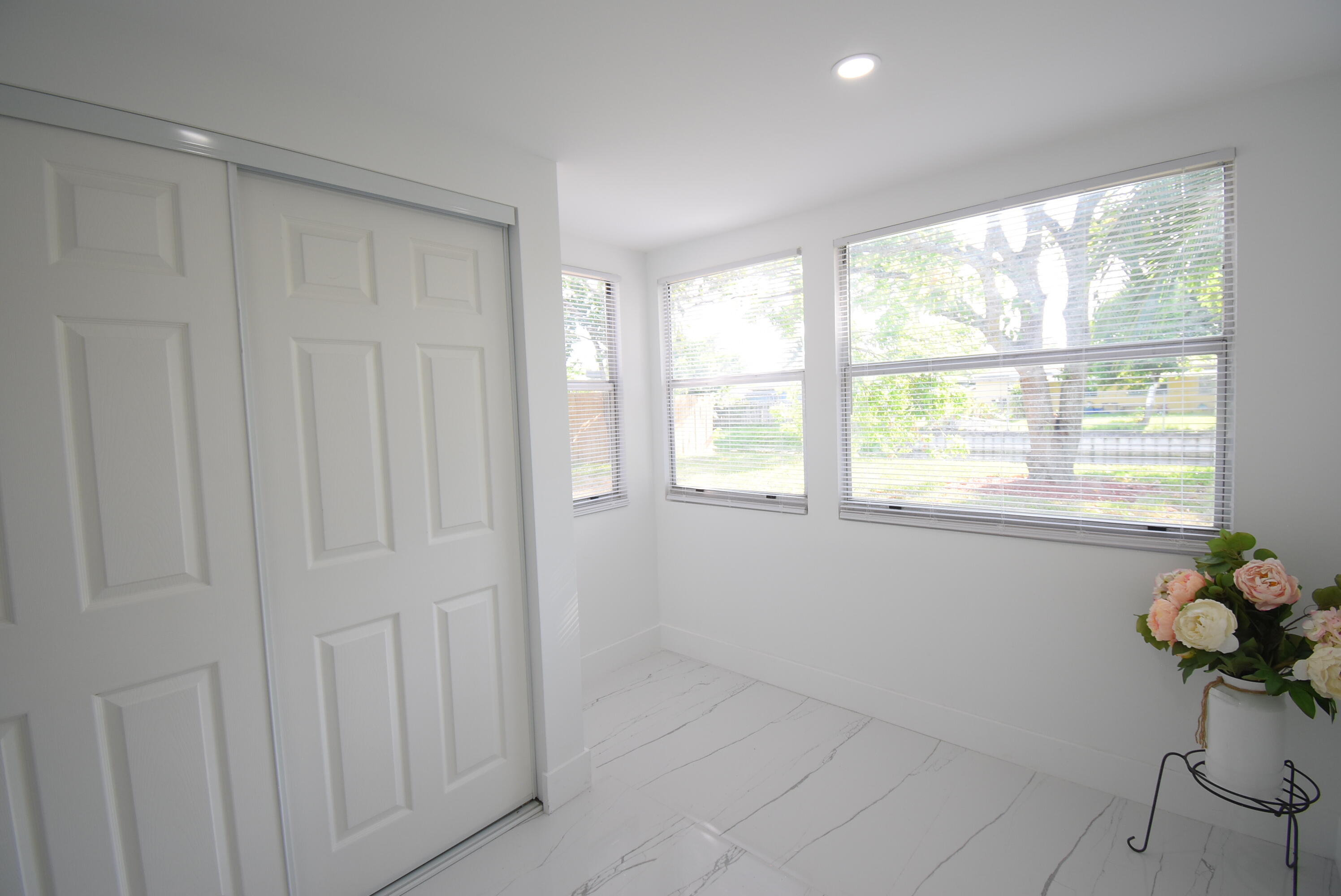 3541 NW 37th Avenue