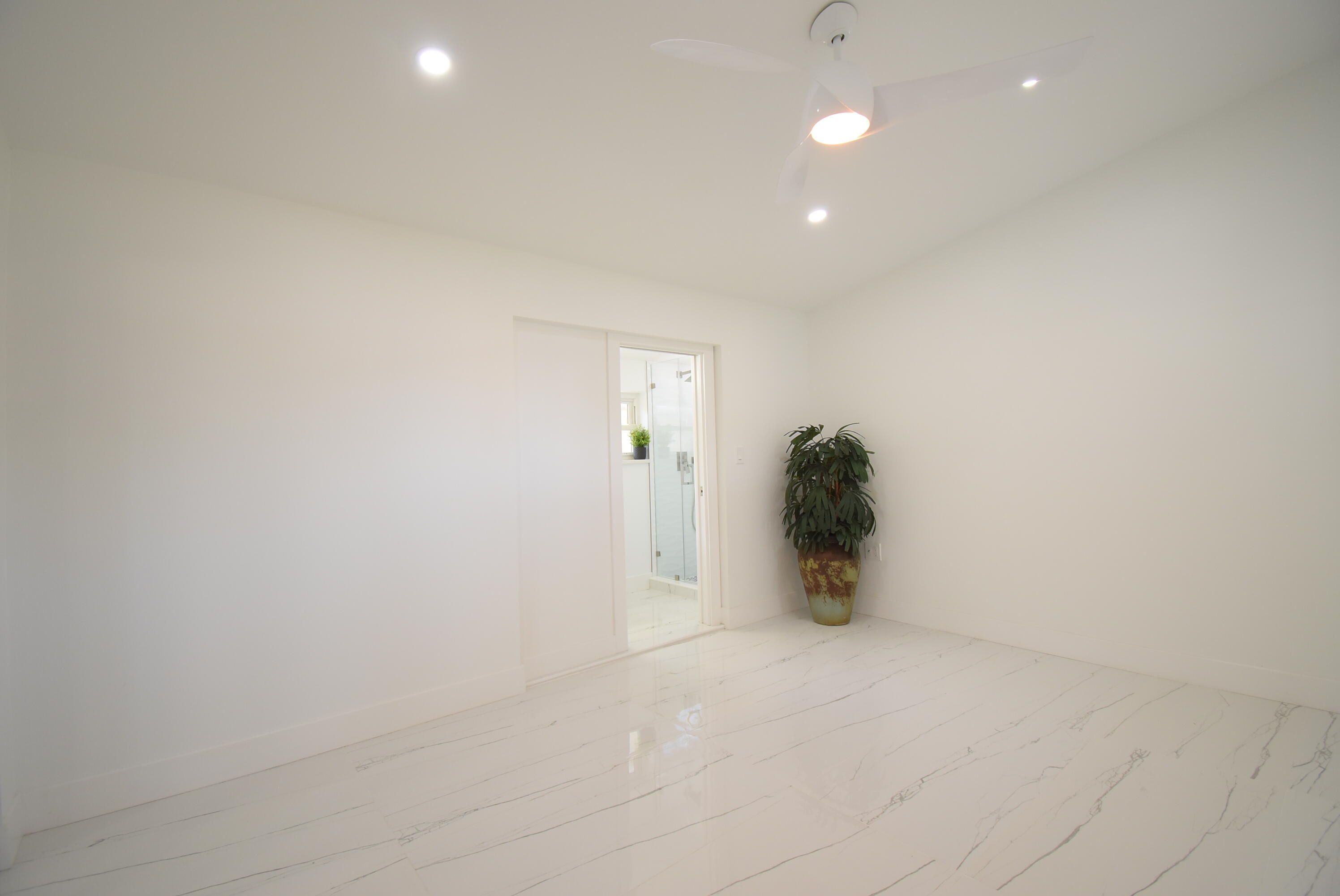 3541 NW 37th Avenue