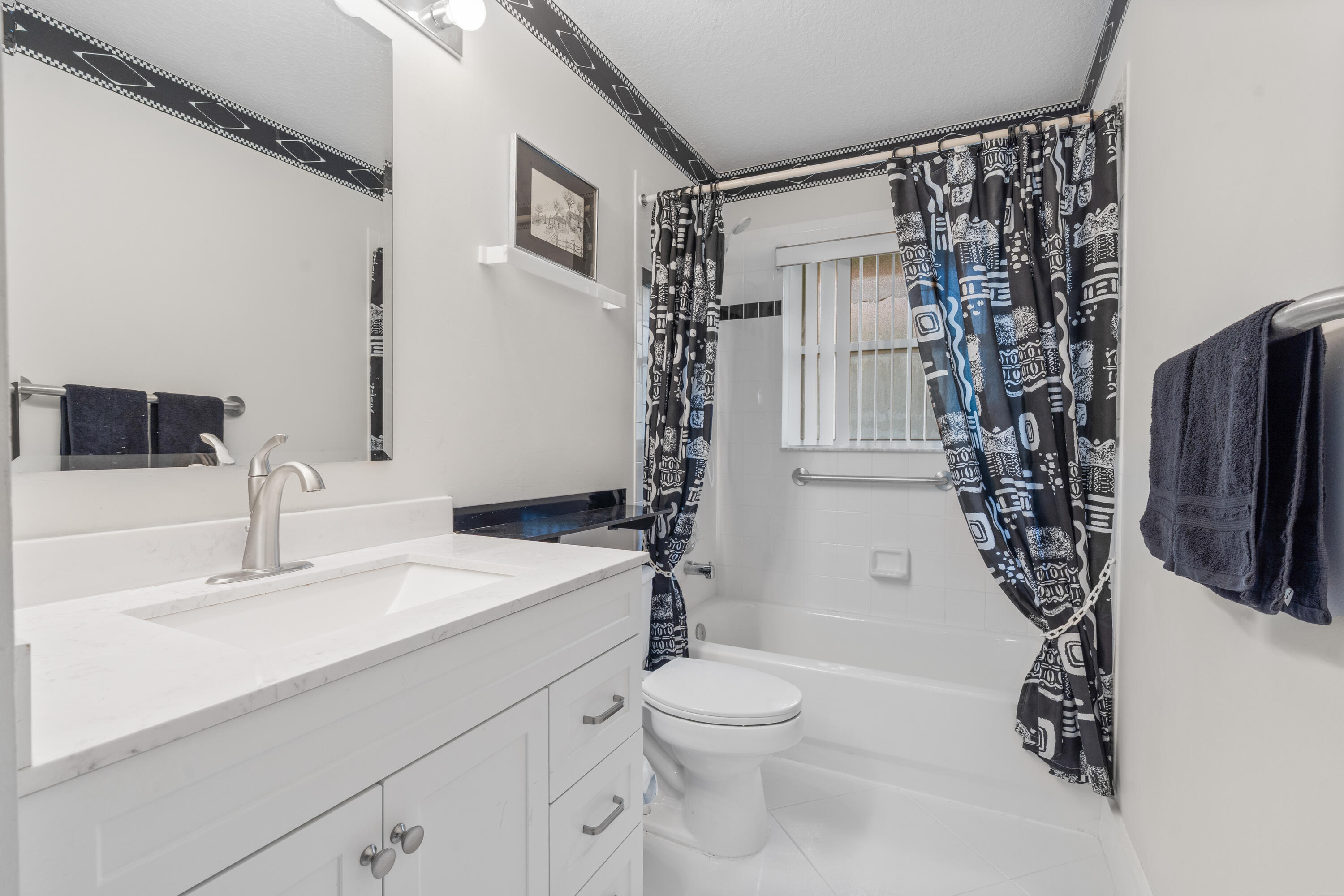 7291 Falls Road E