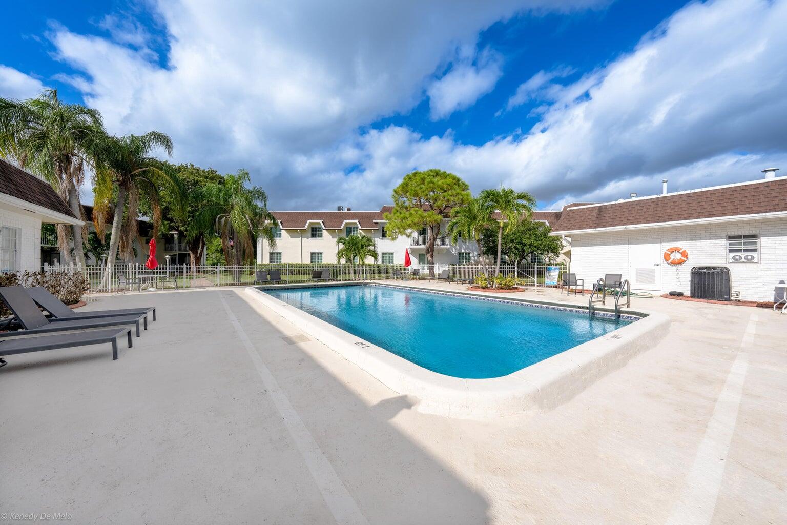 708 SE 2nd Avenue 421