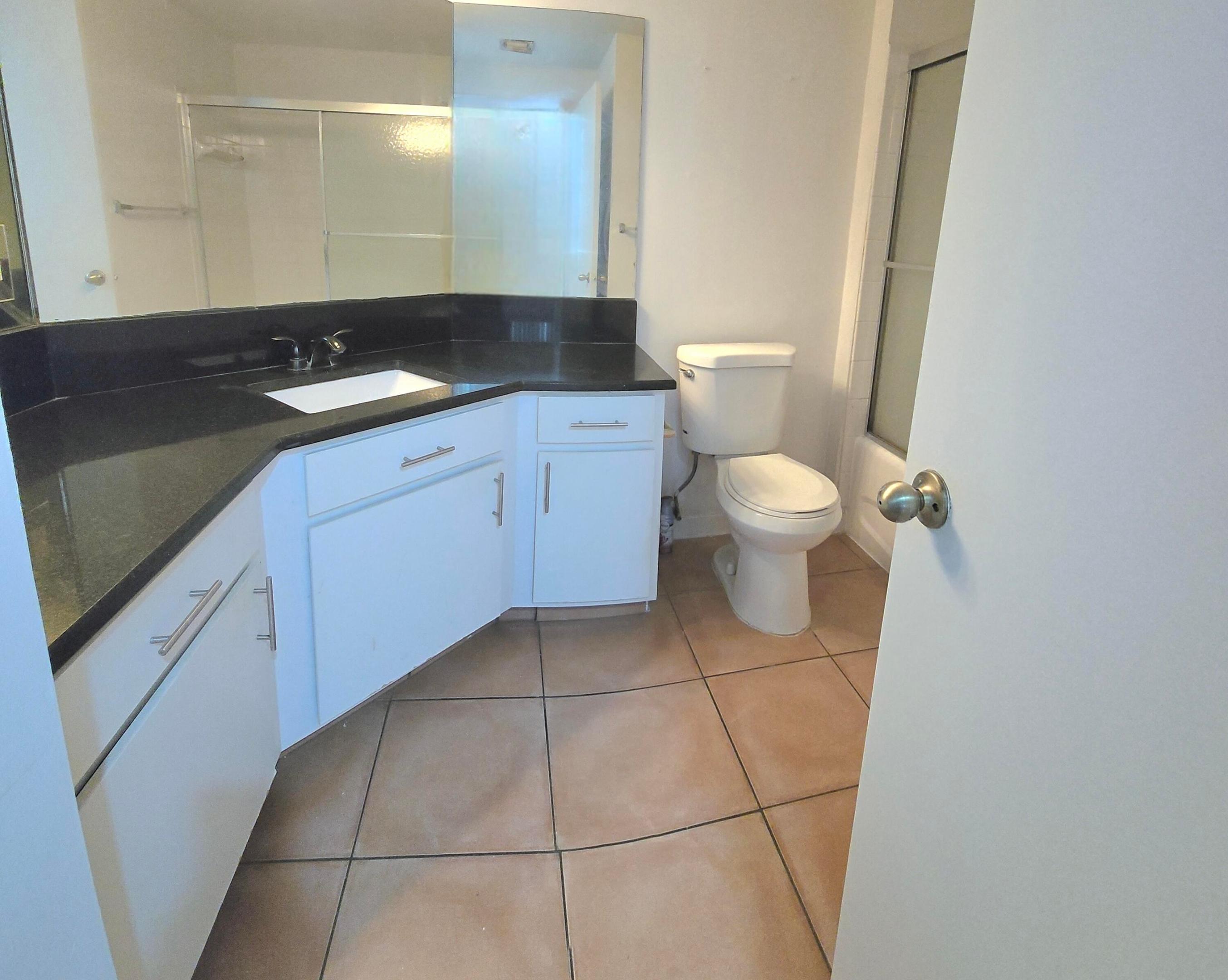 1000 Scotia Drive 106