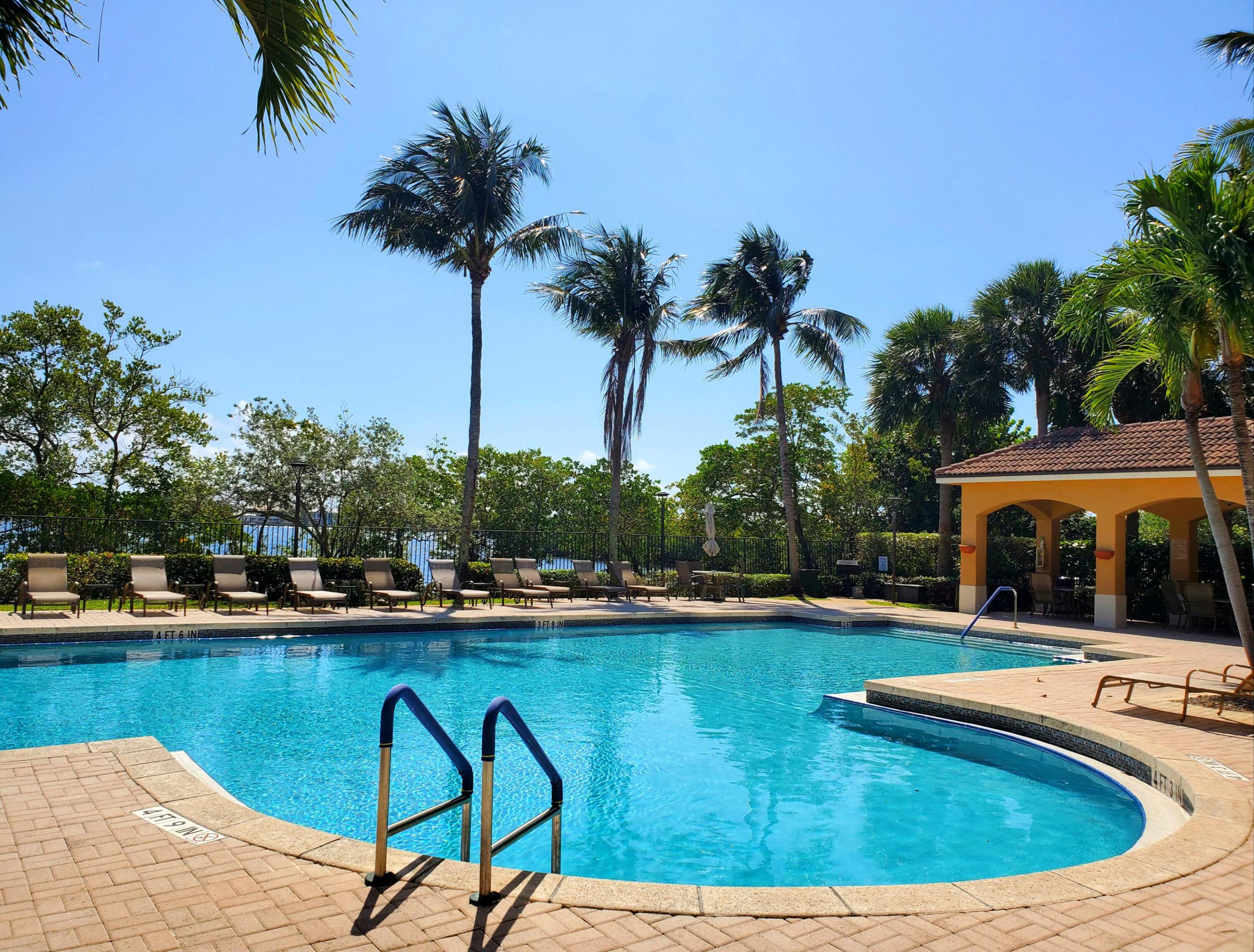 1000 Scotia Drive 106