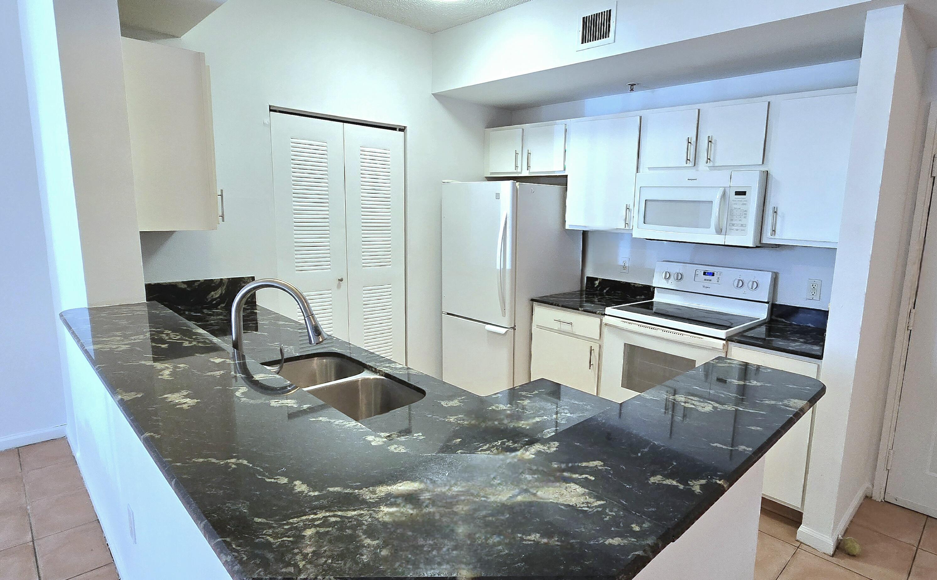 1000 Scotia Drive 106