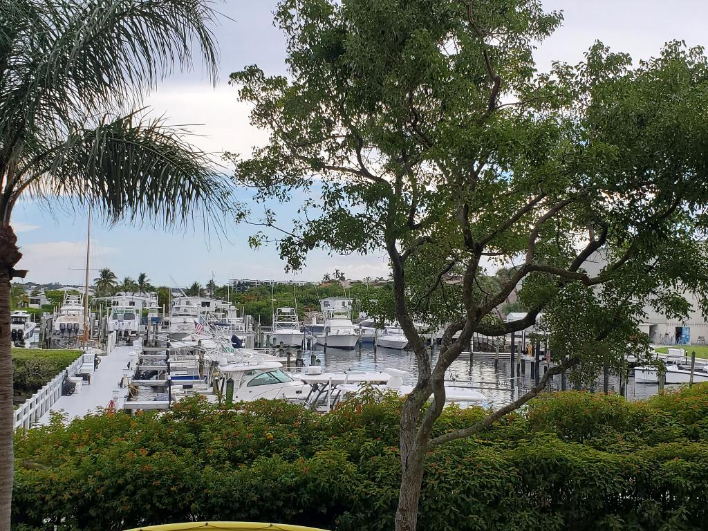 1000 Scotia Drive 106