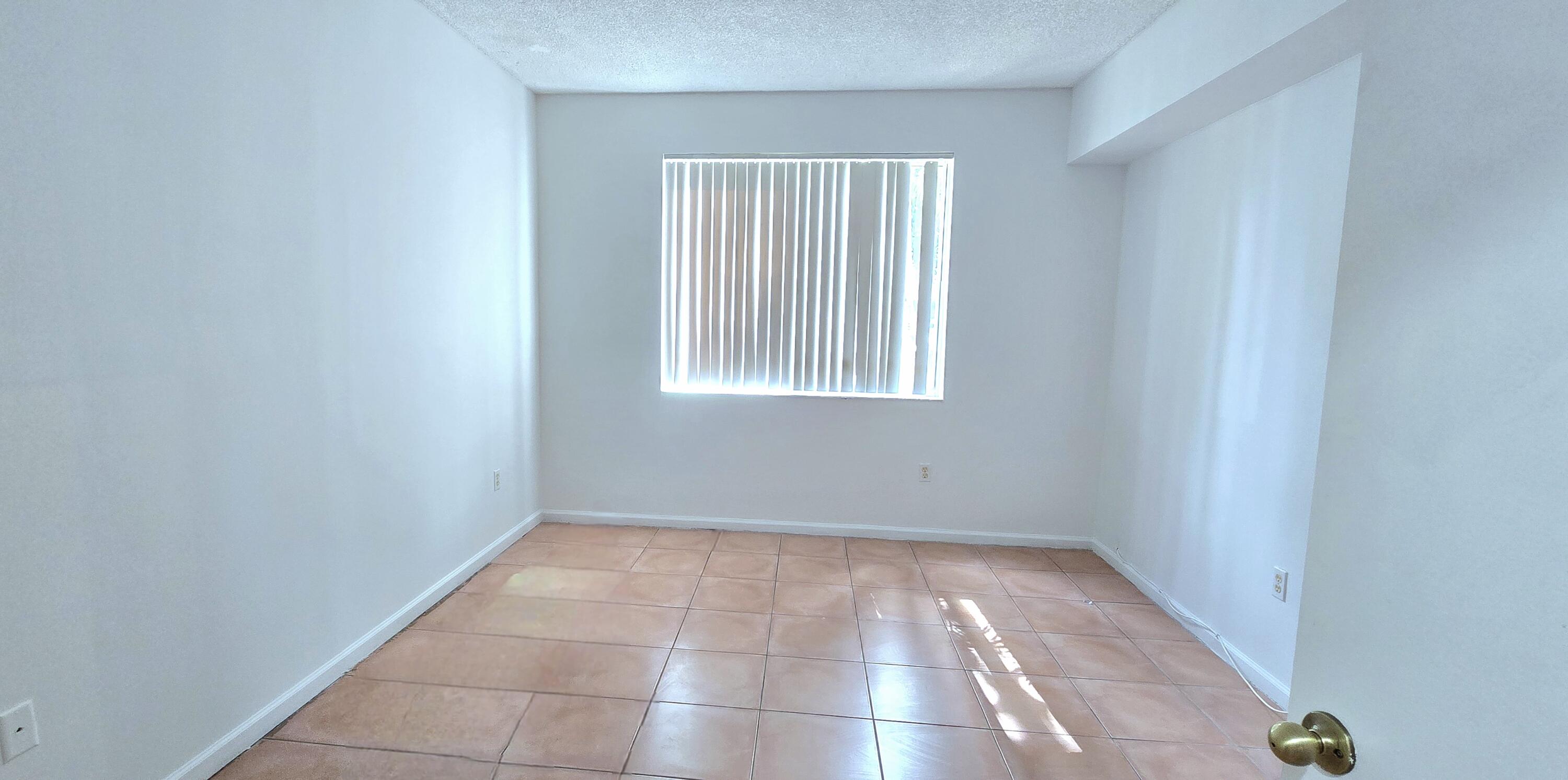 1000 Scotia Drive 106