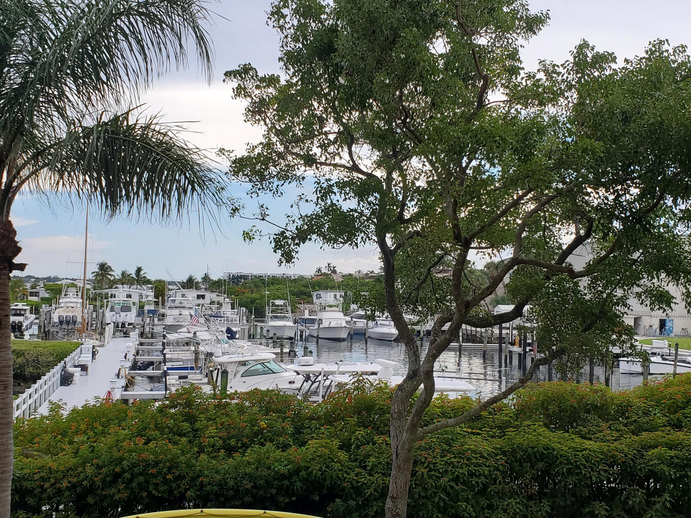 1000 Scotia Drive 106