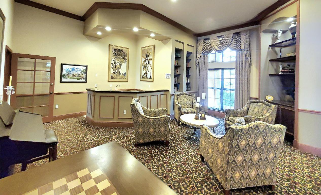 1000 Scotia Drive 106