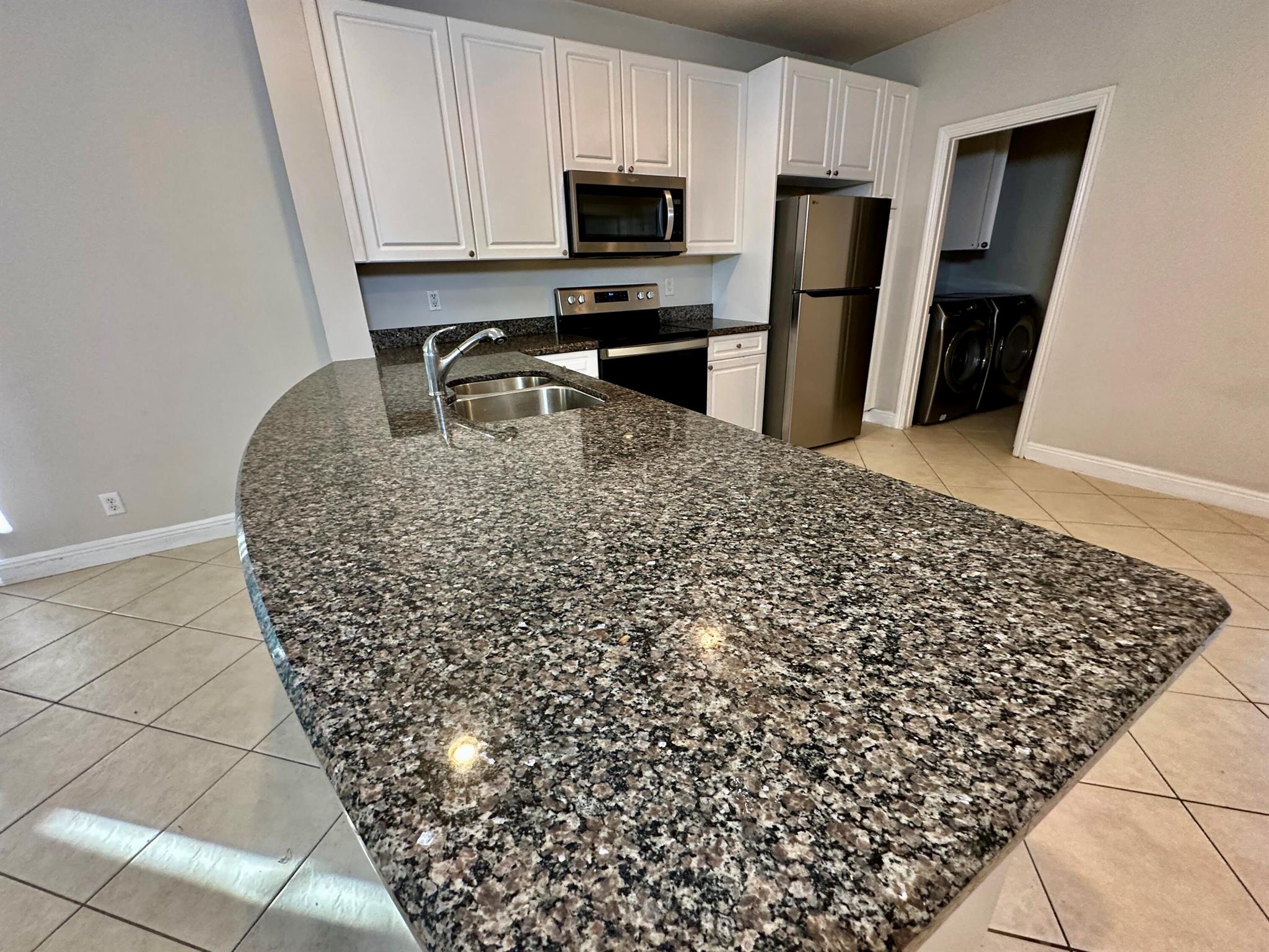 1659 N Federal Highway