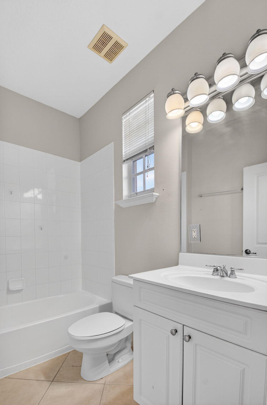 1659 N Federal Highway