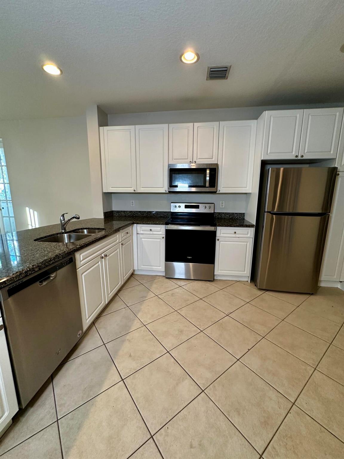 1659 N Federal Highway