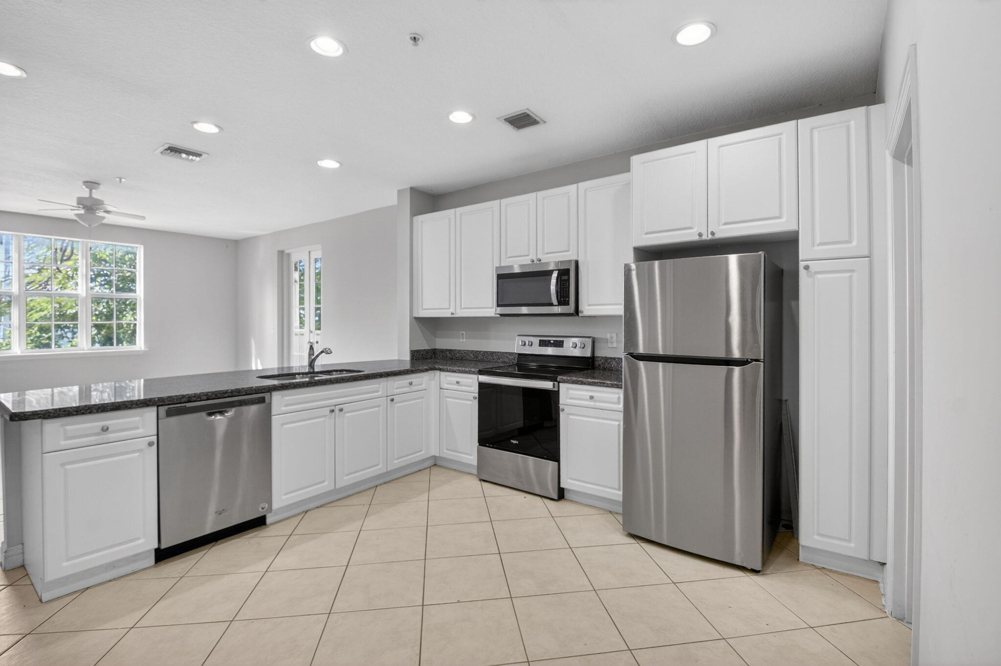 1659 N Federal Highway