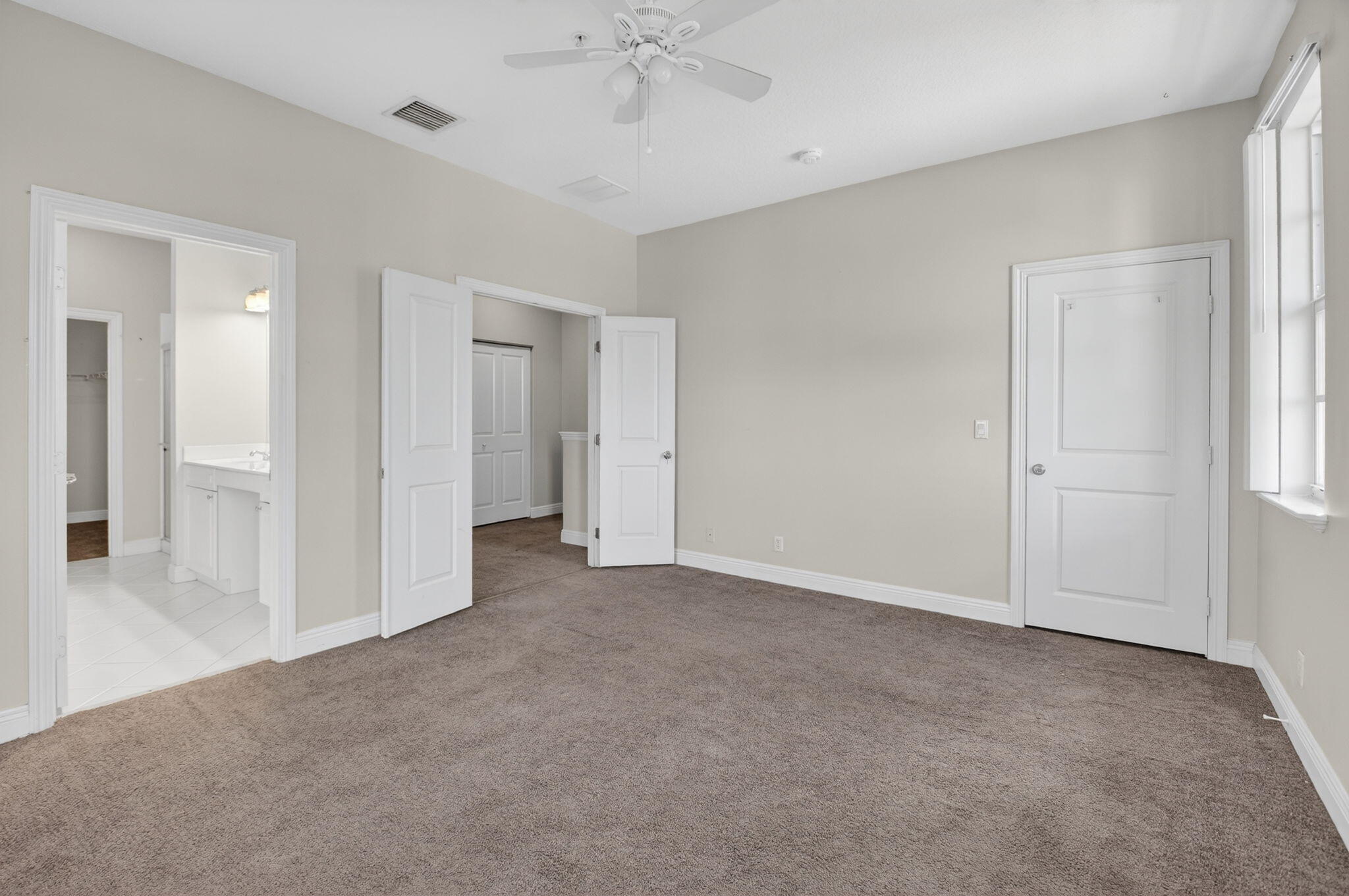 1659 N Federal Highway