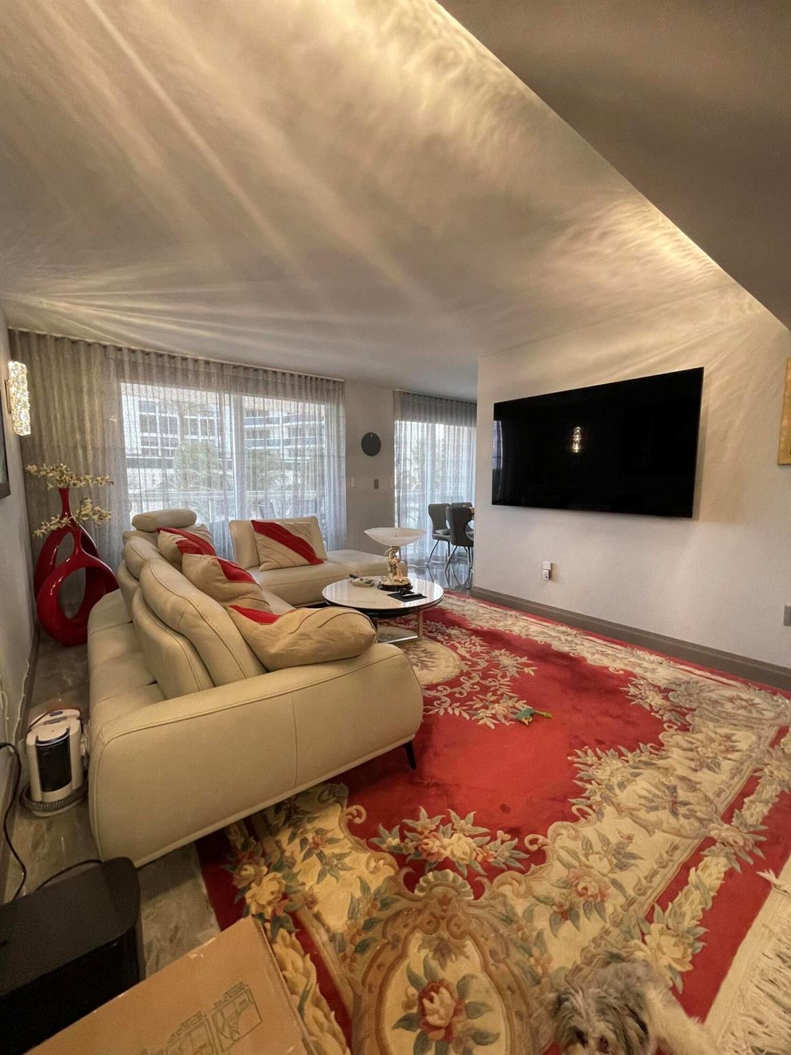 17275 Collins Avenue 405