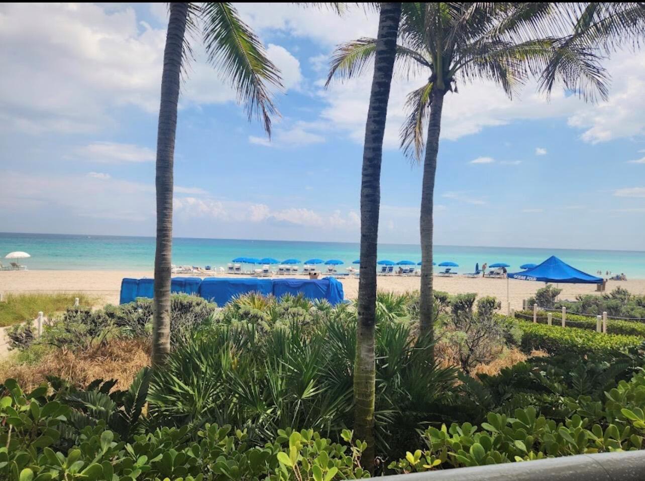 17275 Collins Avenue 405