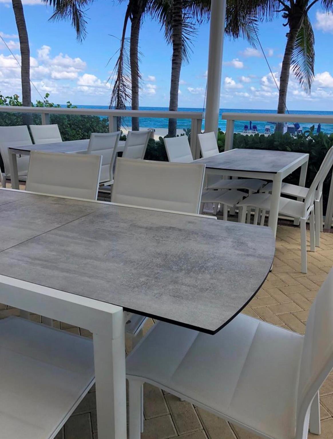 17275 Collins Avenue 405