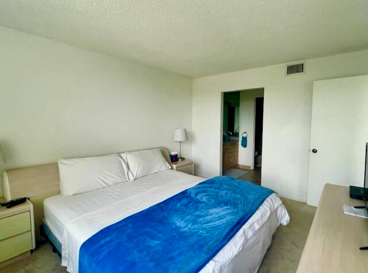 600 Egret Circle 7305