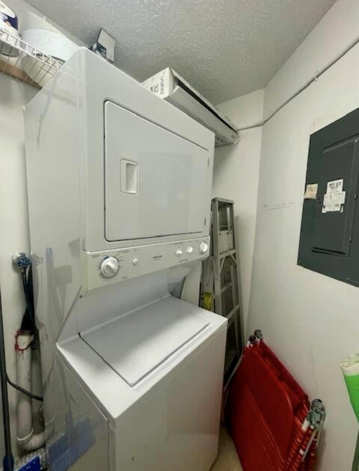 600 Egret Circle 7305