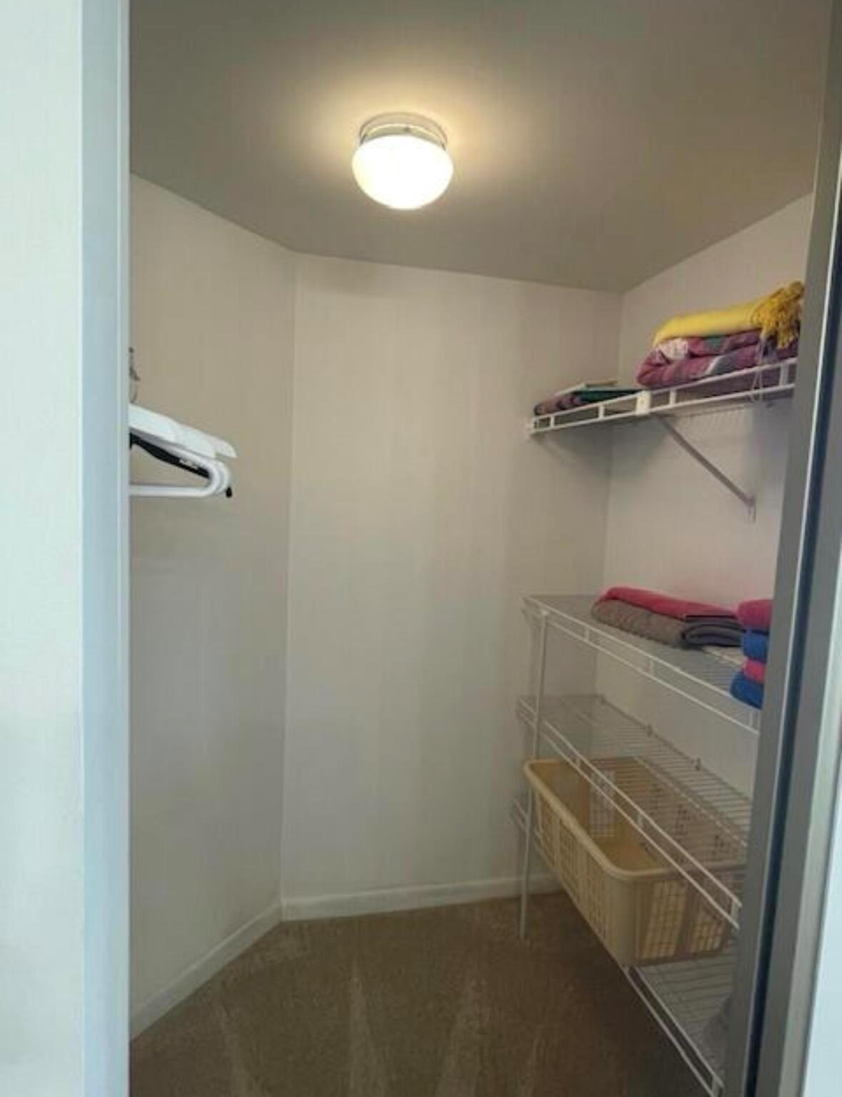 600 Egret Circle 7305