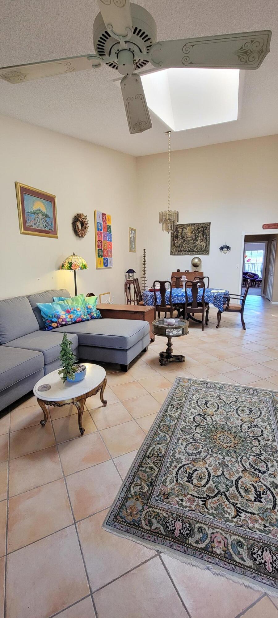 493 SW 28th Avenue