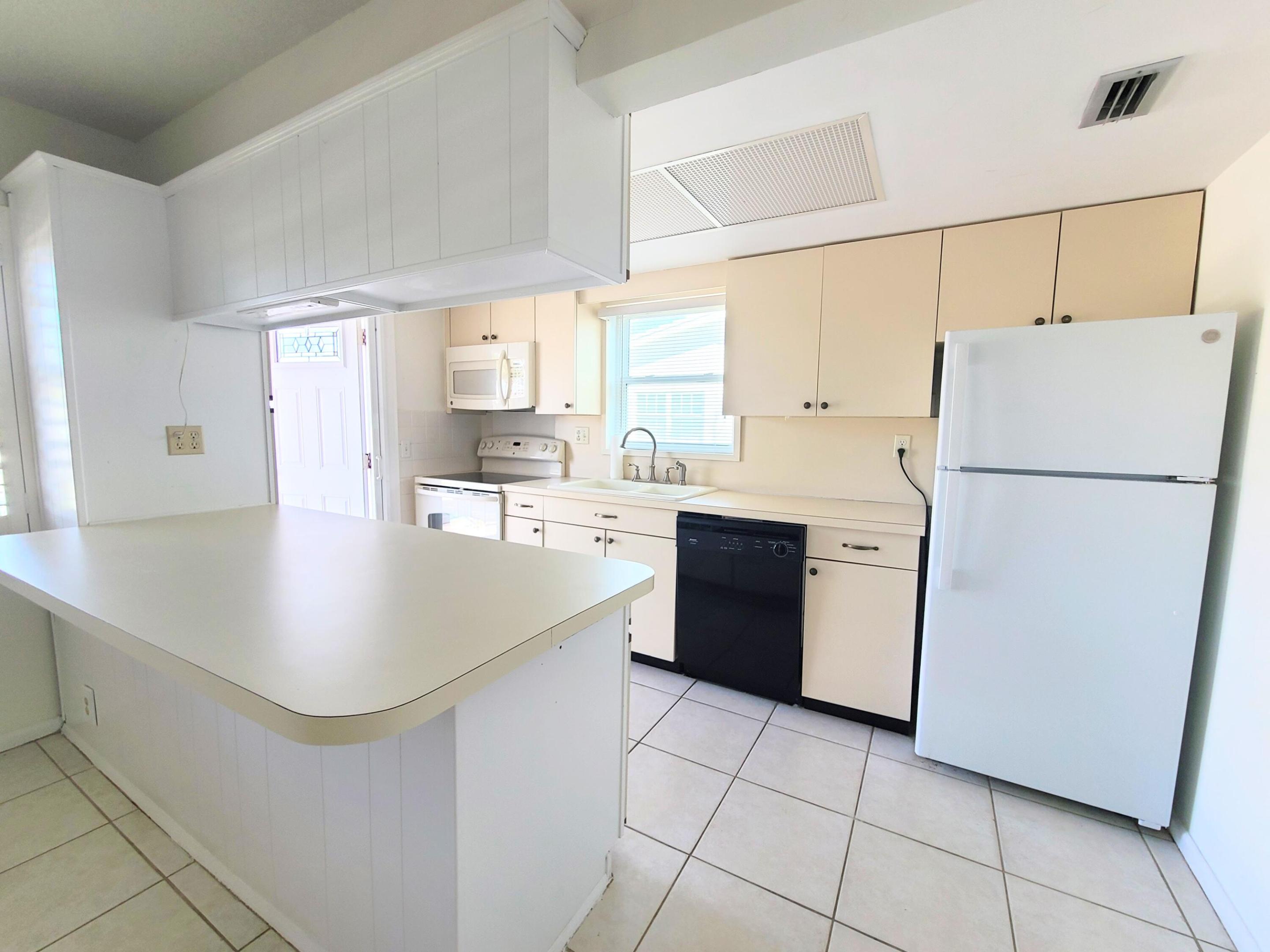 5505 N Ocean Boulevard 2-201