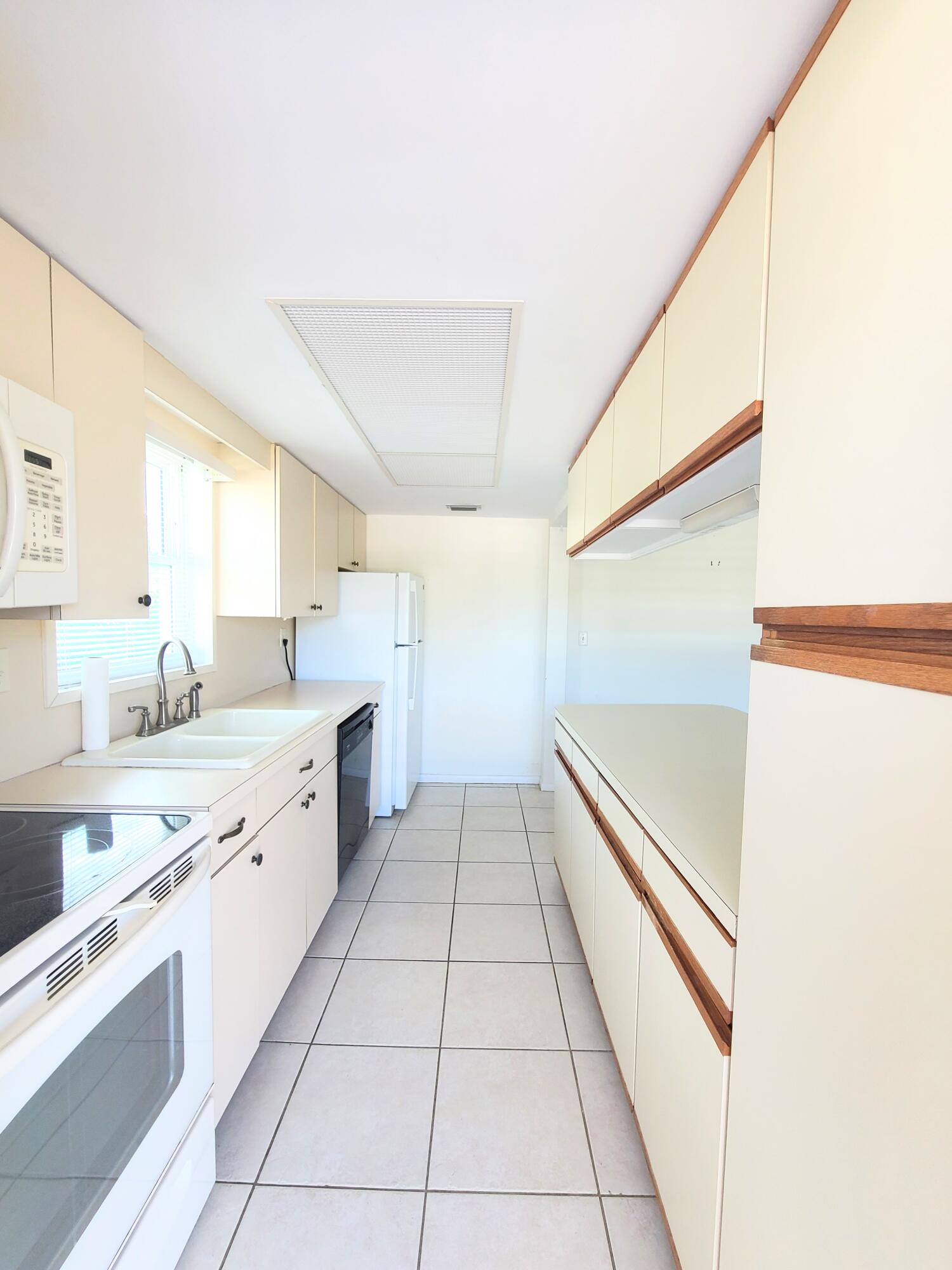 5505 N Ocean Boulevard 2-201