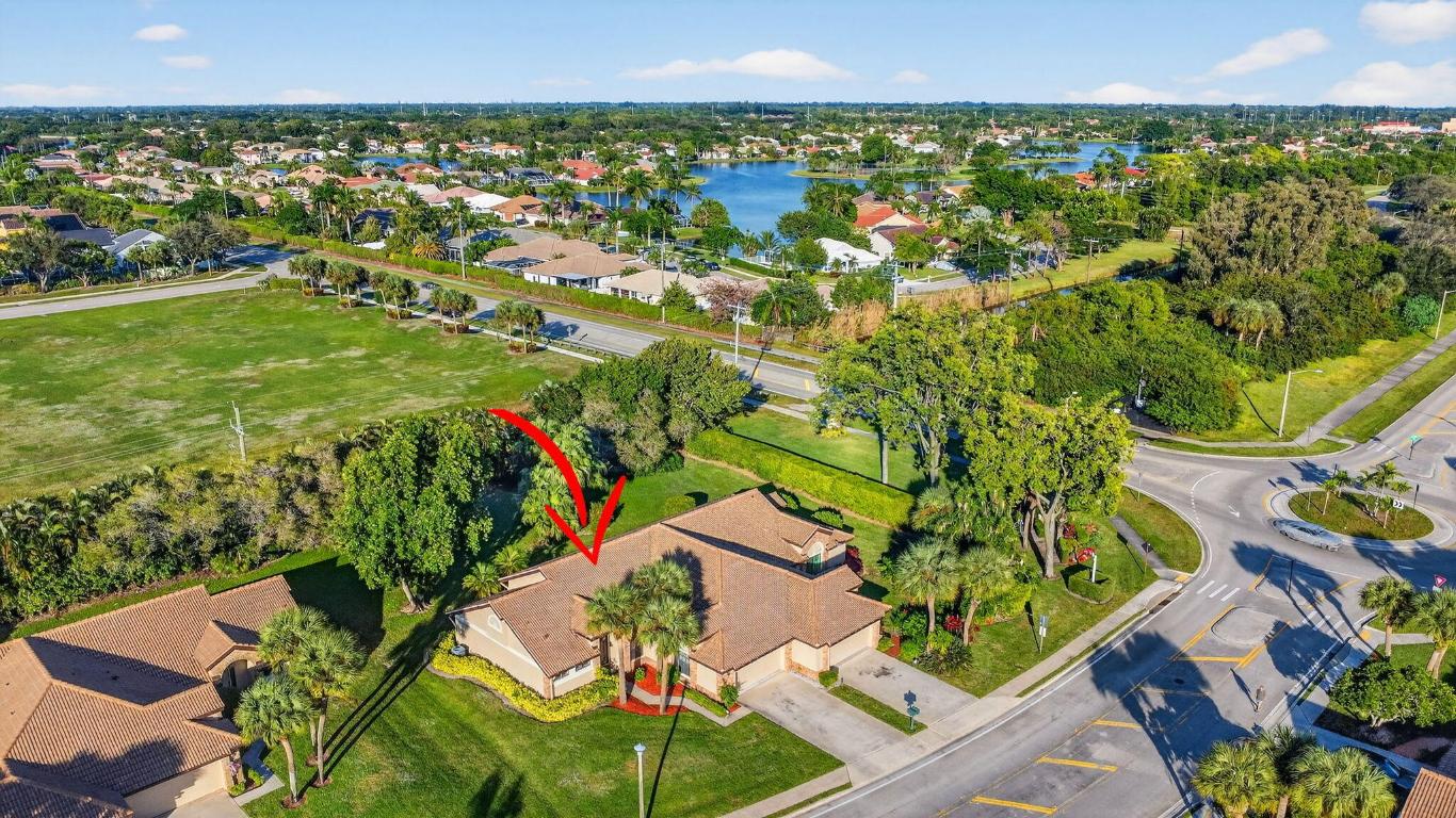 7147 Le Chalet Boulevard