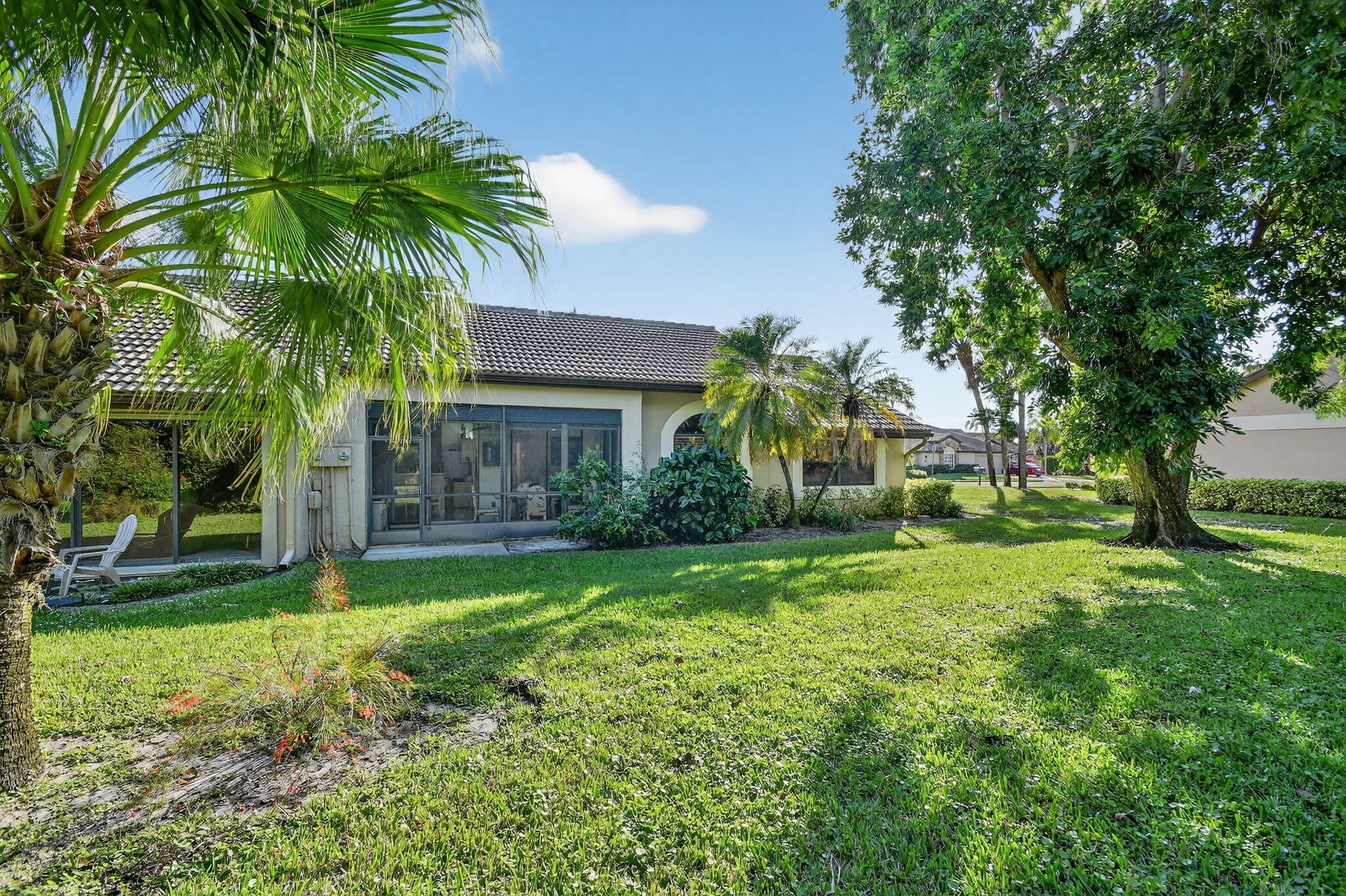 7147 Le Chalet Boulevard