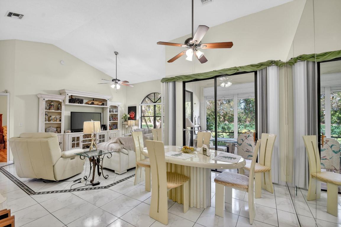 7147 Le Chalet Boulevard