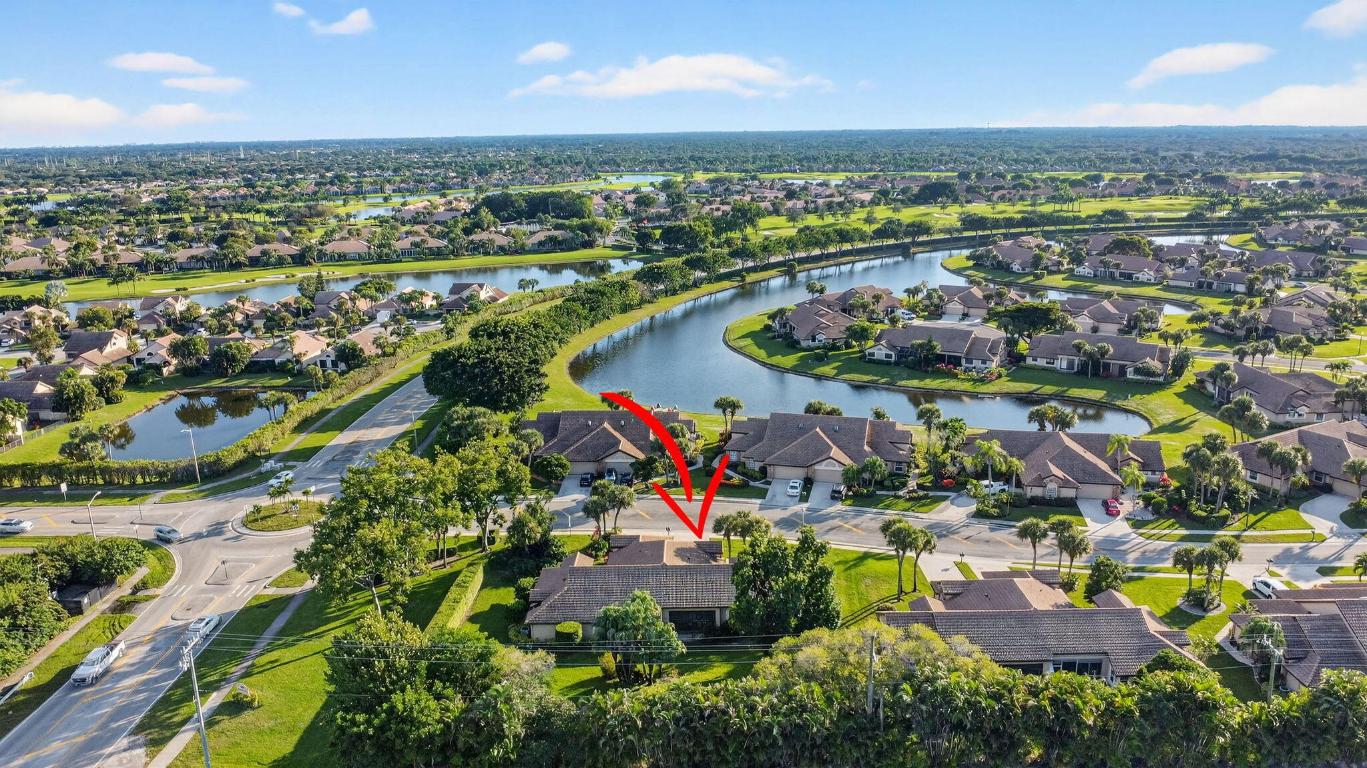 7147 Le Chalet Boulevard