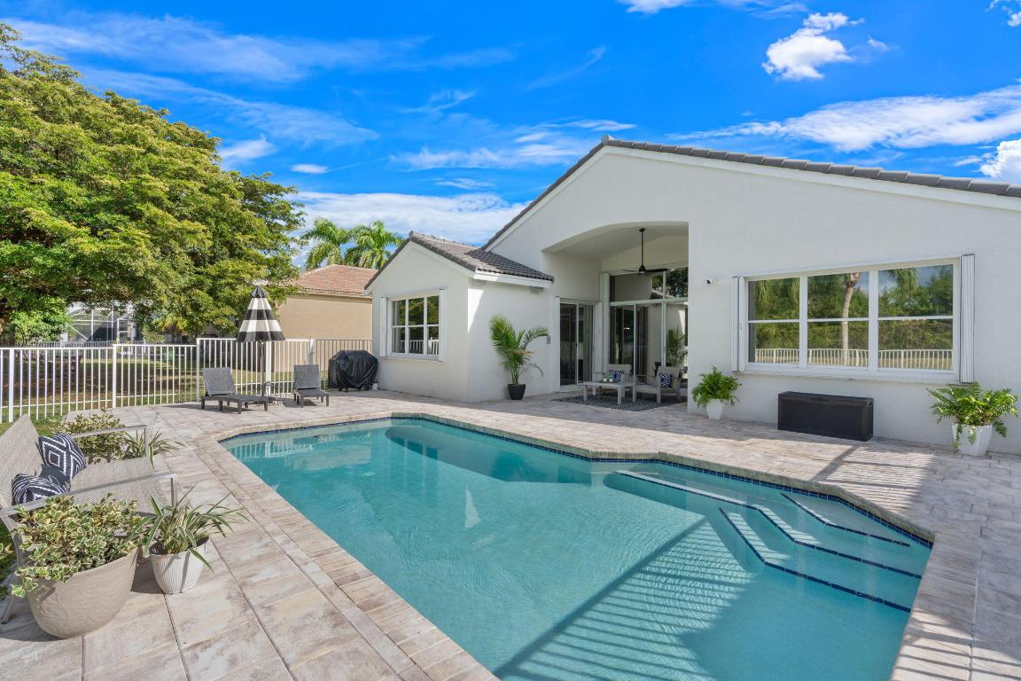 11325 Sea Grass Circle