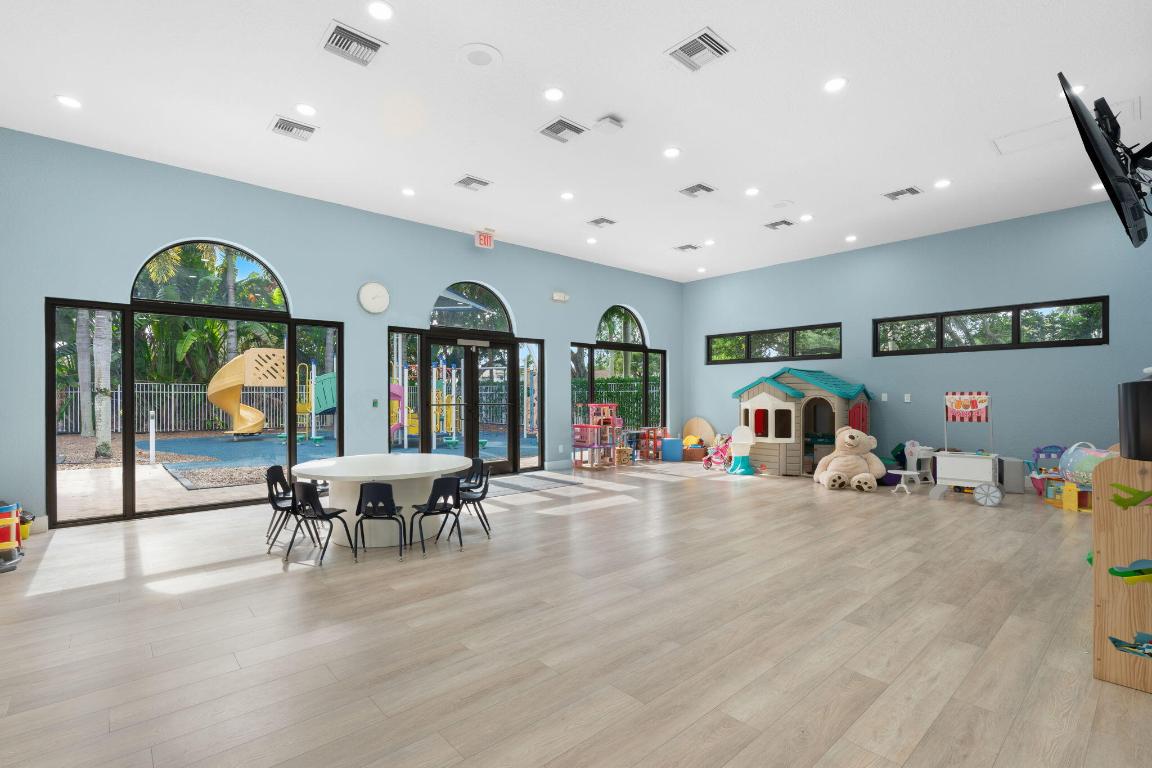 11325 Sea Grass Circle