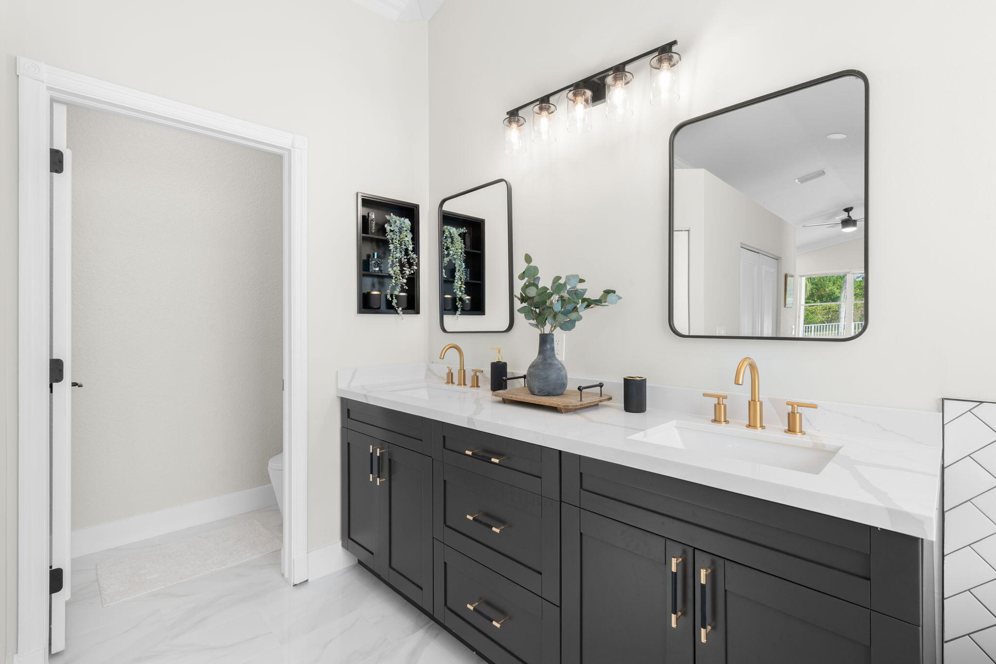 11325 Sea Grass Circle