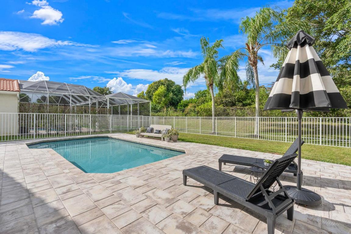 11325 Sea Grass Circle