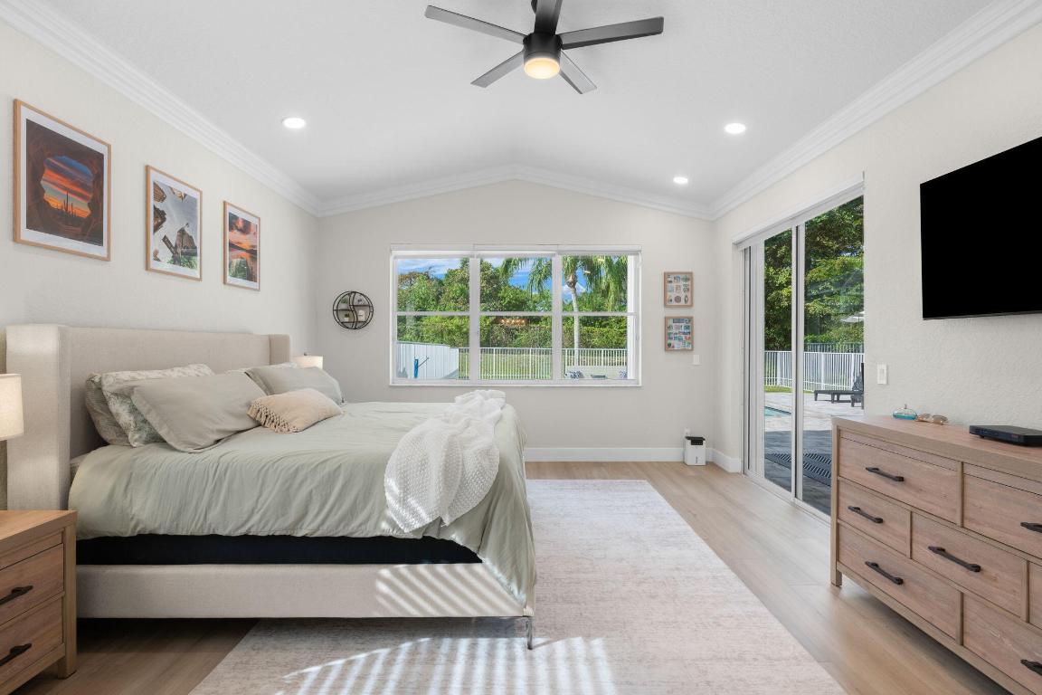 11325 Sea Grass Circle