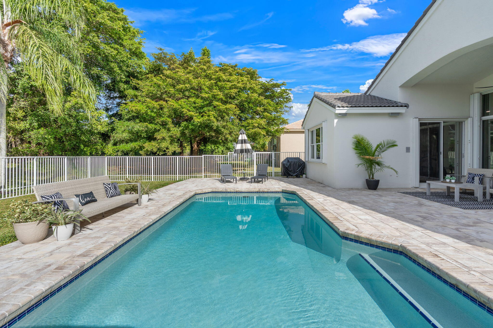 11325 Sea Grass Circle