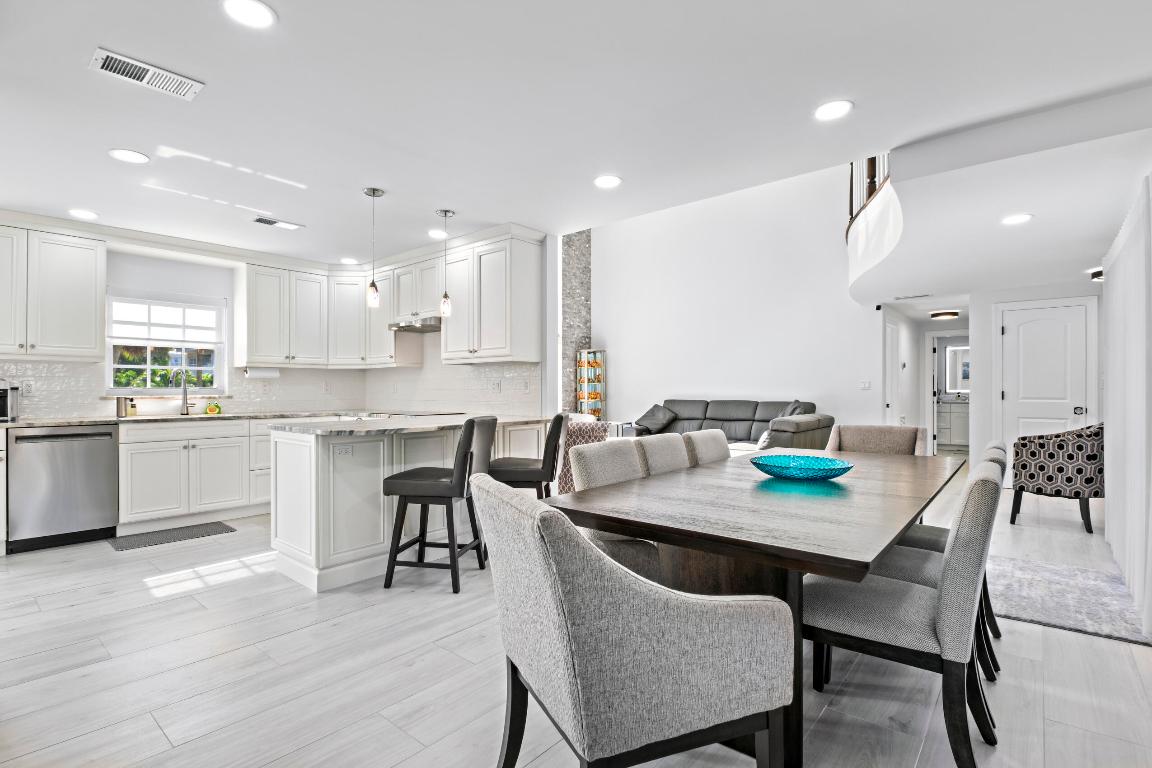 1299 S Ocean Boulevard S3