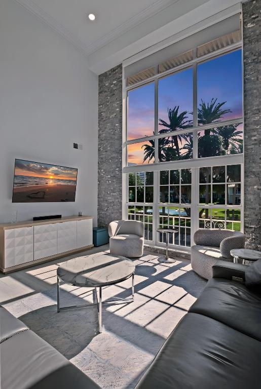 1299 S Ocean Boulevard S3