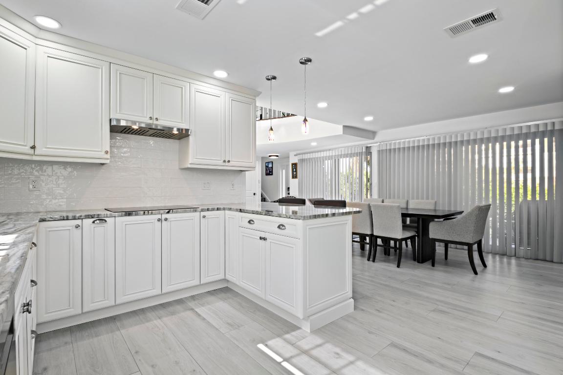 1299 S Ocean Boulevard S3