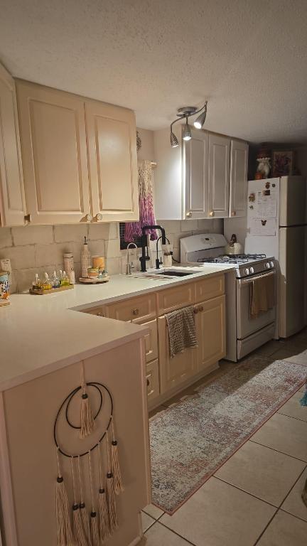 875 NE 48th Street 88