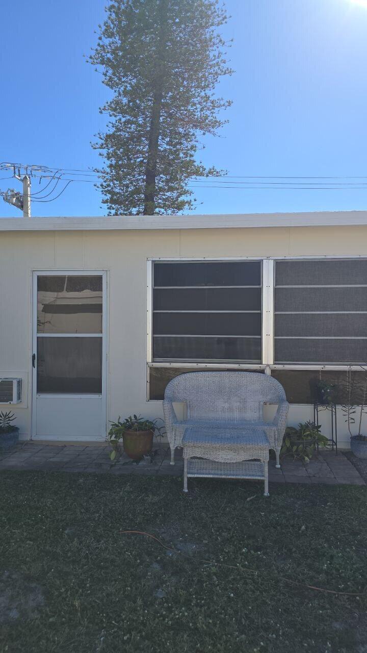 875 NE 48th Street 88