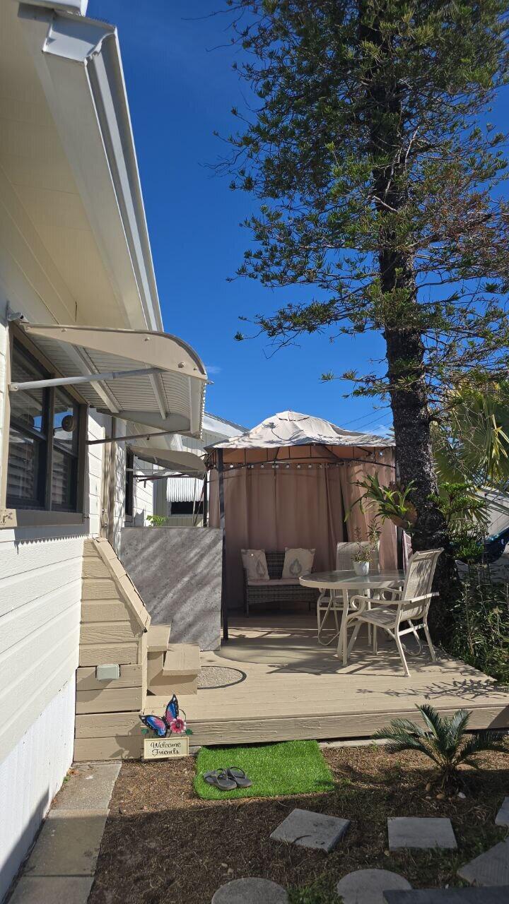 875 NE 48th Street 88