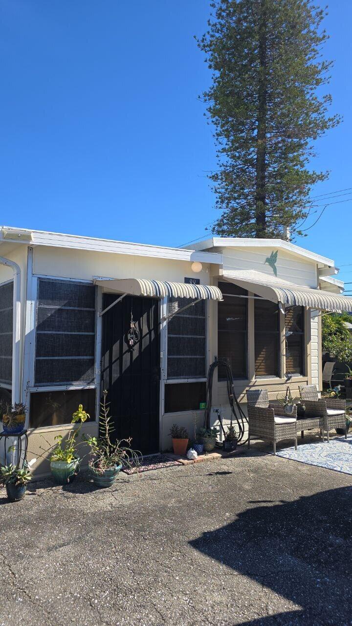 875 NE 48th Street 88