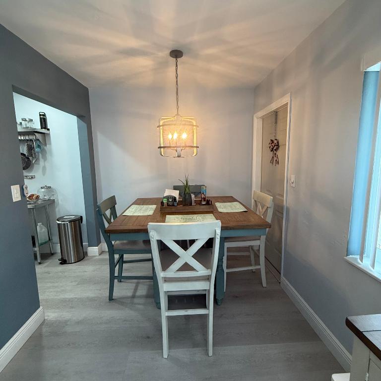 2102 Lake Osborne Drive 20