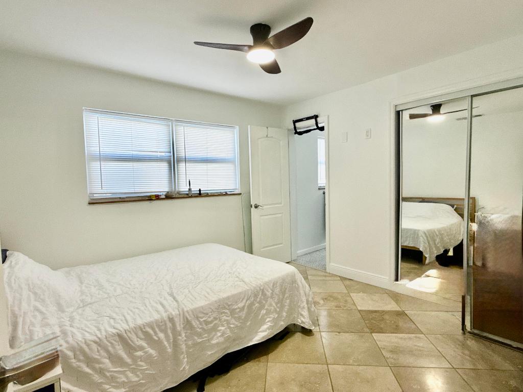 4540 SW 28th Terrace