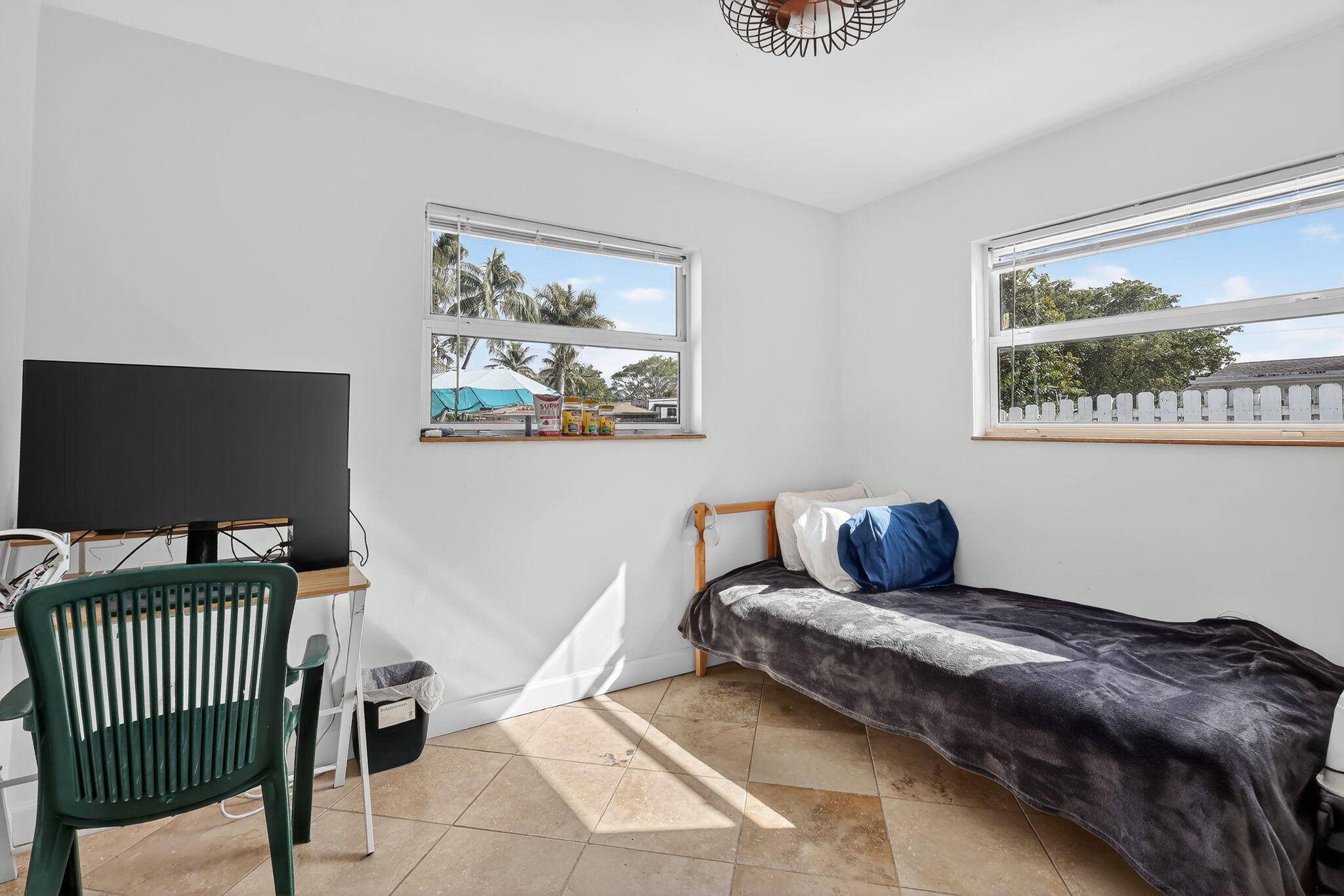 4540 SW 28th Terrace